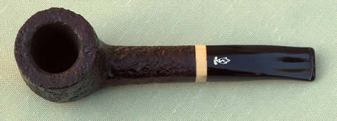 Savinelli’s “Briar Line” a new series of superior quality briar ‘free hand’ pipes